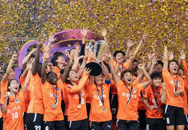 亞冠賽場，武體人奪魁！光彩奪目！